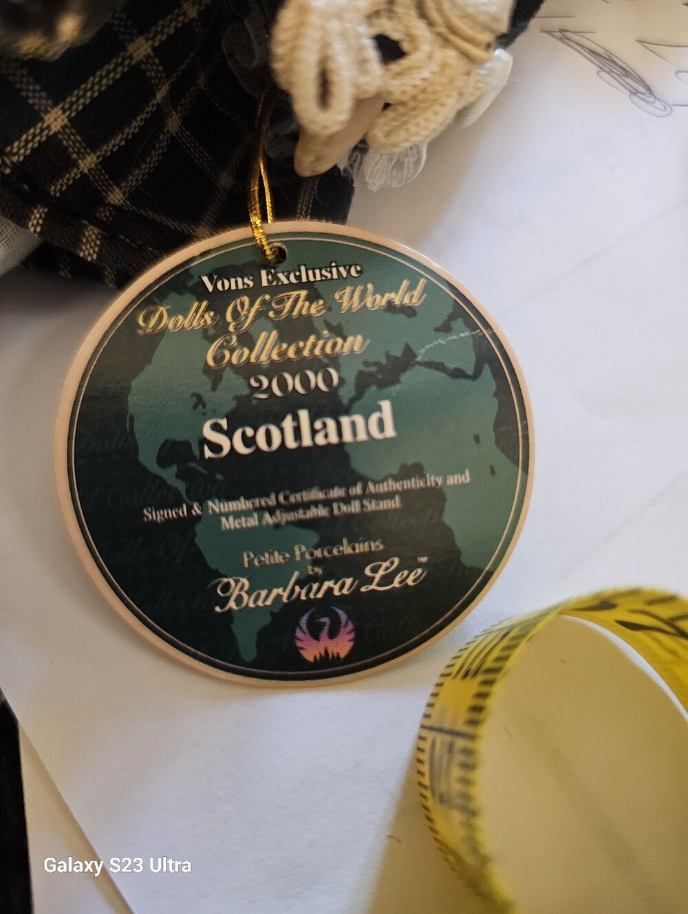 SCOTLAND FASHION DOLL - Picture 2 of 15